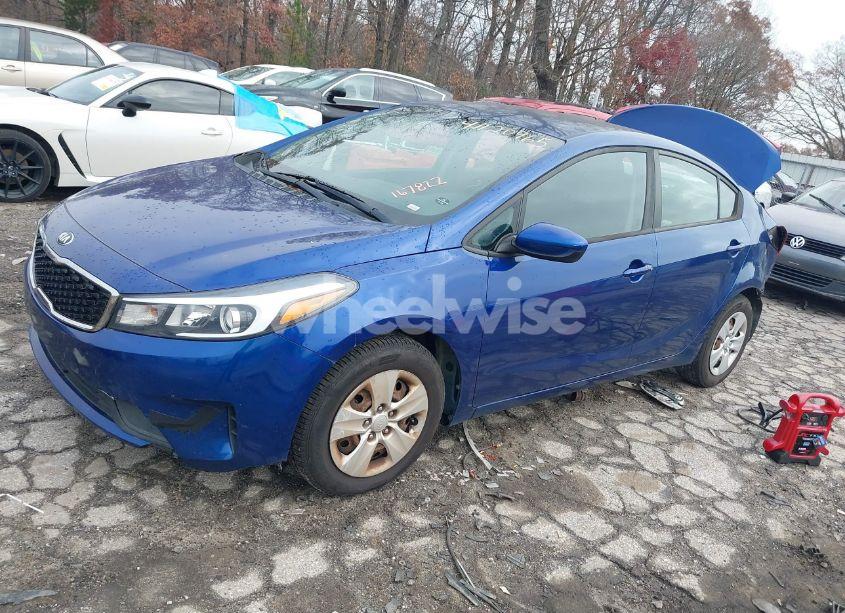 Photo 2 of 2018 Kia Forte LX (VIN 3KPFK4A78JE167822)