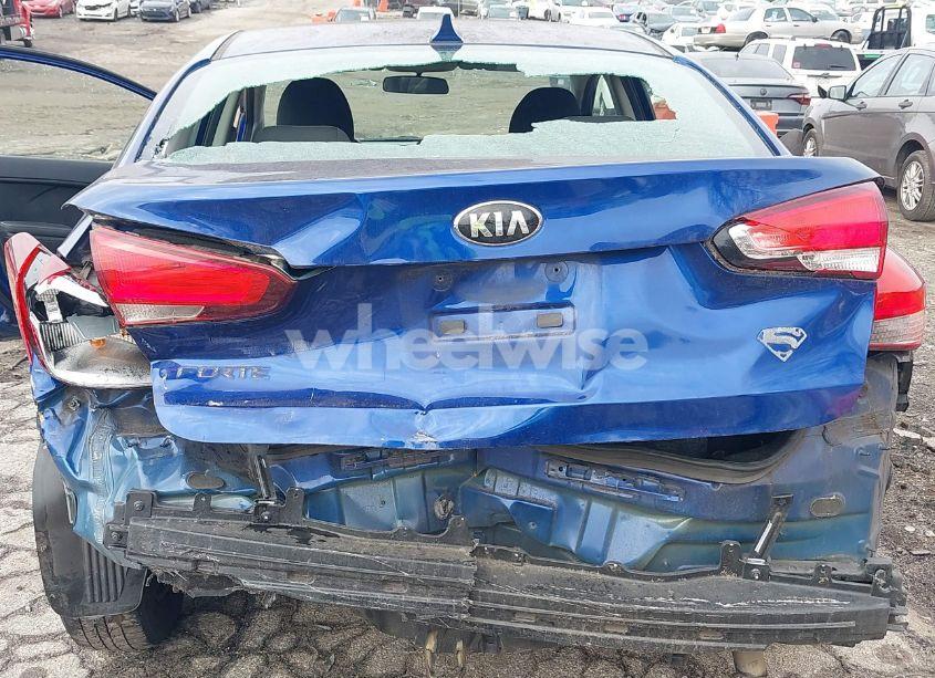 Photo 6 of 2018 Kia Forte LX (VIN 3KPFK4A78JE167822)