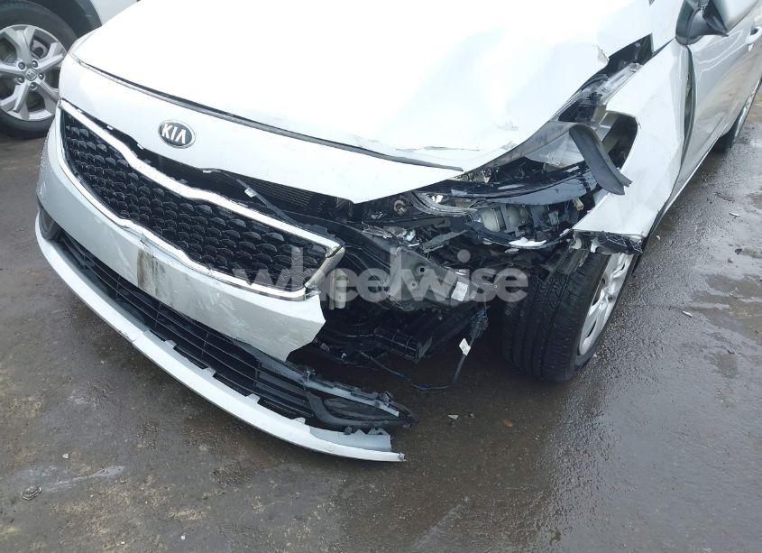 Photo 6 of 2018 Kia Forte LX (VIN 3KPFK4A78JE190890)