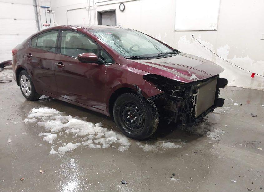 2018 Kia Forte LX (VIN 3KPFK4A78JE220695) main photo