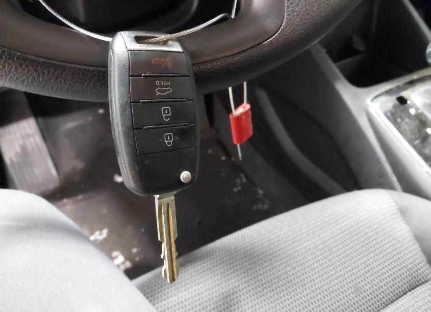 Photo 11 of 2018 Kia Forte LX (VIN 3KPFK4A78JE220695)