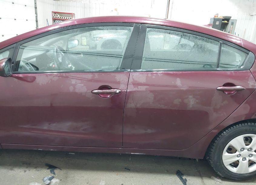 Photo 15 of 2018 Kia Forte LX (VIN 3KPFK4A78JE220695)