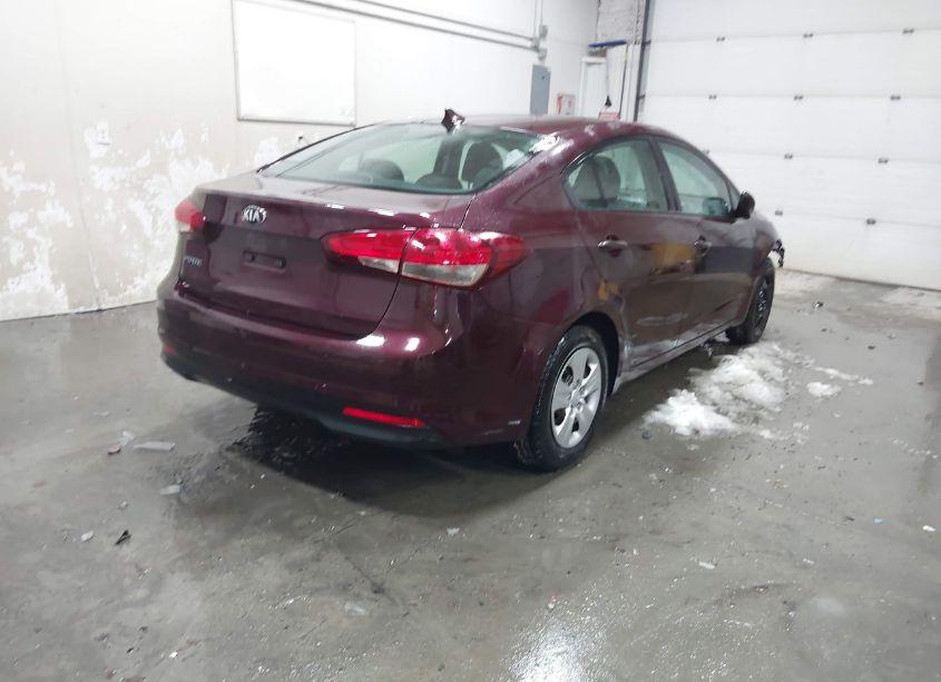 Photo 4 of 2018 Kia Forte LX (VIN 3KPFK4A78JE220695)