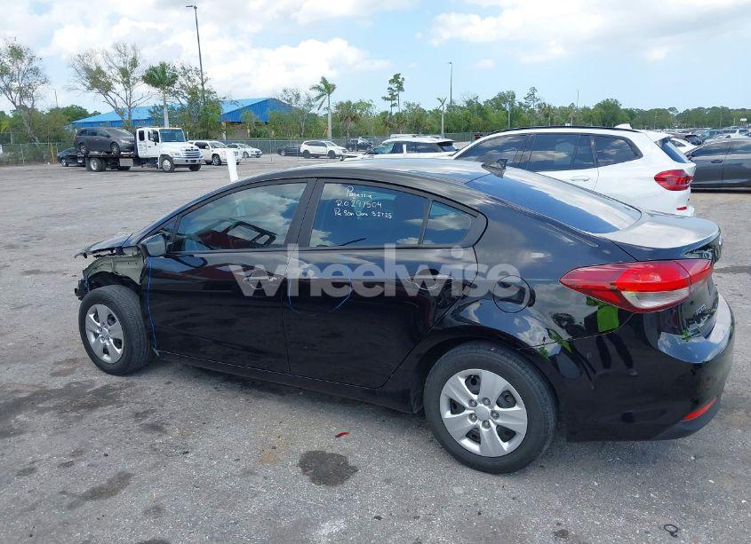 Photo 14 of 2018 Kia Forte LX (VIN 3KPFK4A78JE227114)