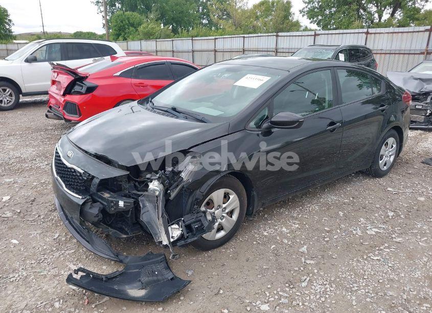 Photo 2 of 2018 Kia Forte LX (VIN 3KPFK4A78JE239165)