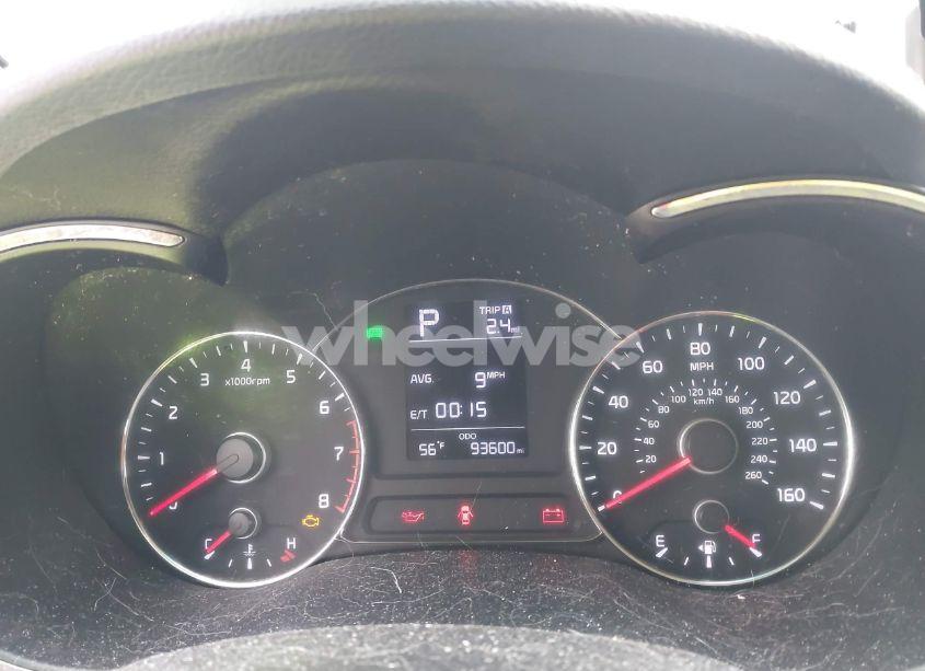 Photo 7 of 2018 Kia Forte LX (VIN 3KPFK4A78JE239165)