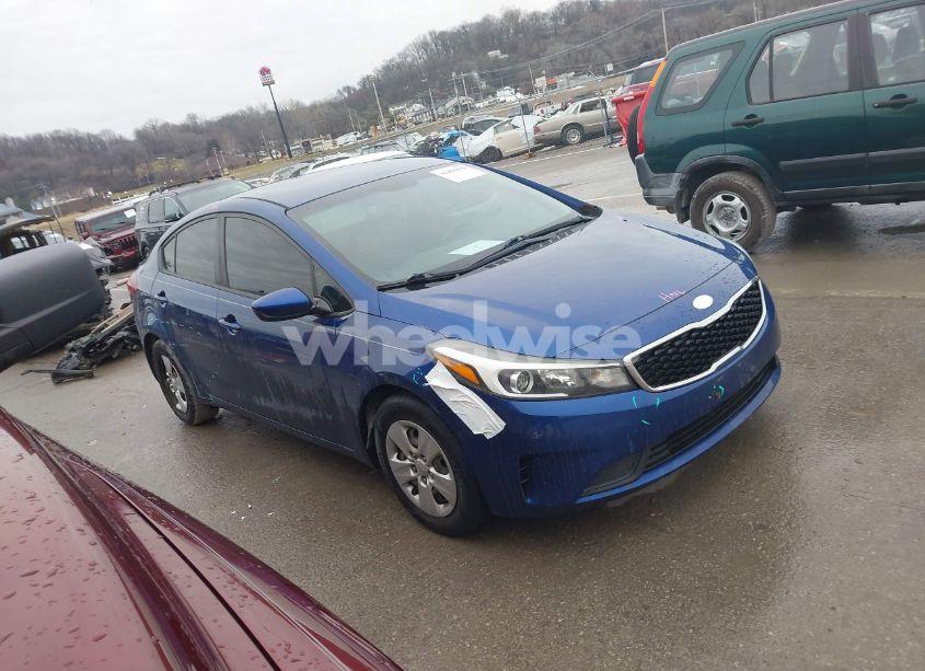 Photo 13 of 2018 Kia Forte LX (VIN 3KPFK4A78JE253664)