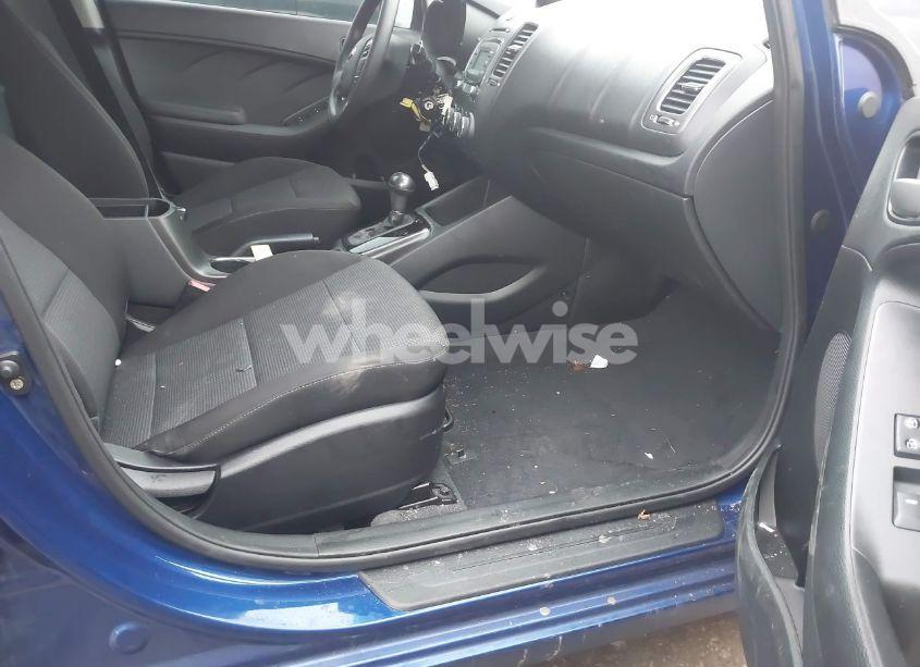 Photo 5 of 2018 Kia Forte LX (VIN 3KPFK4A78JE253664)