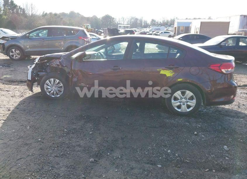 Photo 14 of 2018 Kia Forte LX (VIN 3KPFK4A78JE273851)