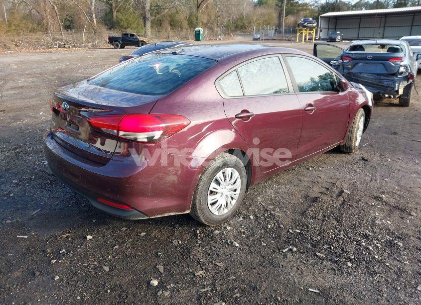 Photo 4 of 2018 Kia Forte LX (VIN 3KPFK4A78JE273851)