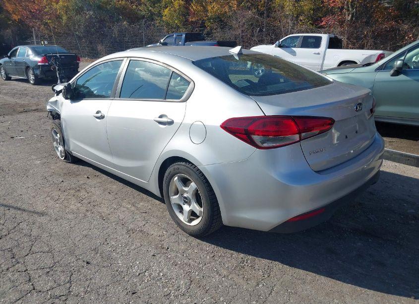 Photo 3 of 2018 Kia Forte LX (VIN 3KPFK4A78JE280704)