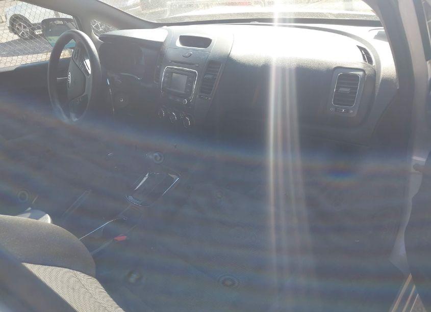 Photo 5 of 2018 Kia Forte LX (VIN 3KPFK4A78JE280704)