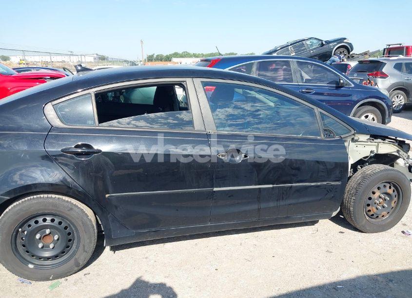 Photo 13 of 2017 Kia Forte LX (VIN 3KPFK4A79HE018538)