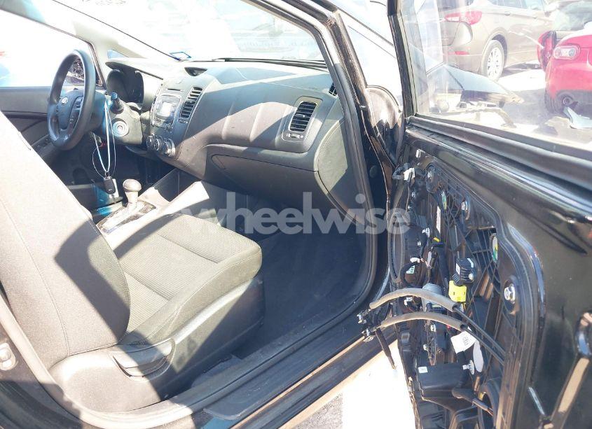 Photo 5 of 2017 Kia Forte LX (VIN 3KPFK4A79HE018538)