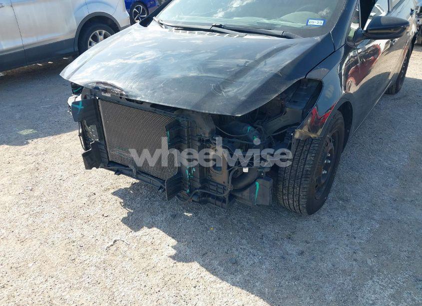 Photo 6 of 2017 Kia Forte LX (VIN 3KPFK4A79HE018538)