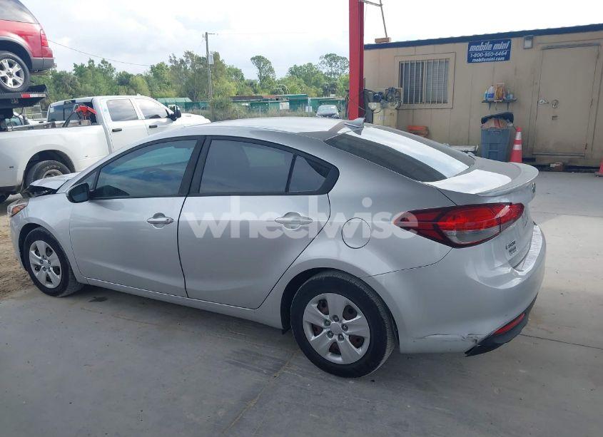 Photo 14 of 2017 Kia Forte LX (VIN 3KPFK4A79HE020614)
