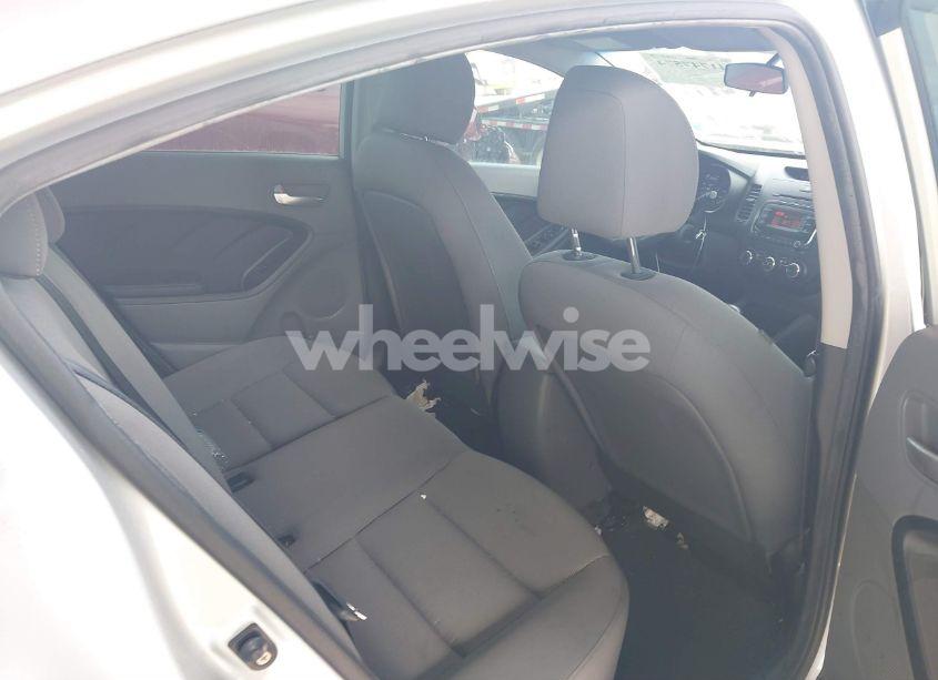 Photo 8 of 2017 Kia Forte LX (VIN 3KPFK4A79HE020614)