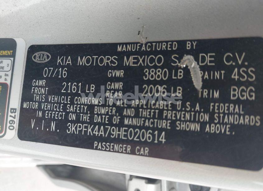 Photo 9 of 2017 Kia Forte LX (VIN 3KPFK4A79HE020614)