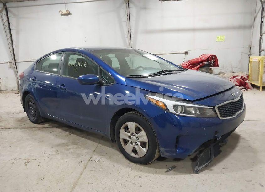 2017 Kia Forte LX (VIN 3KPFK4A79HE031631) main photo