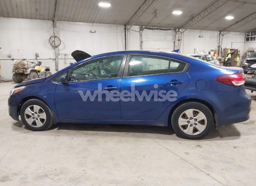 Photo 14 of 2017 Kia Forte LX (VIN 3KPFK4A79HE031631)