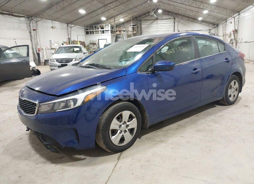 Photo 2 of 2017 Kia Forte LX (VIN 3KPFK4A79HE031631)