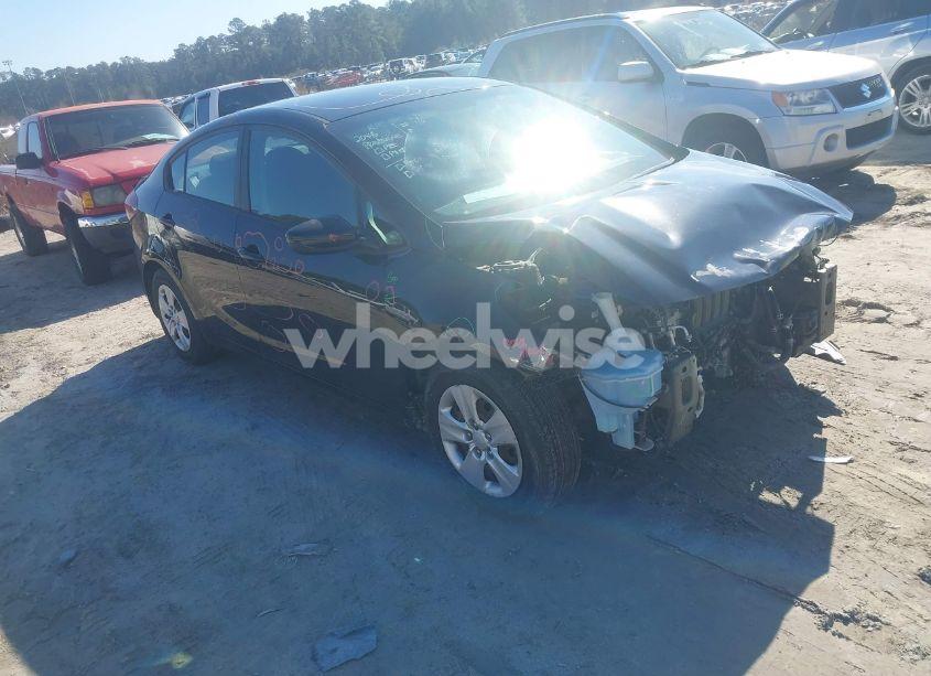 2017 Kia Forte LX (VIN 3KPFK4A79HE045187) main photo