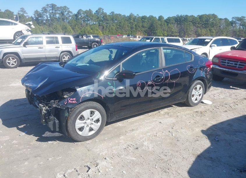 Photo 2 of 2017 Kia Forte LX (VIN 3KPFK4A79HE045187)