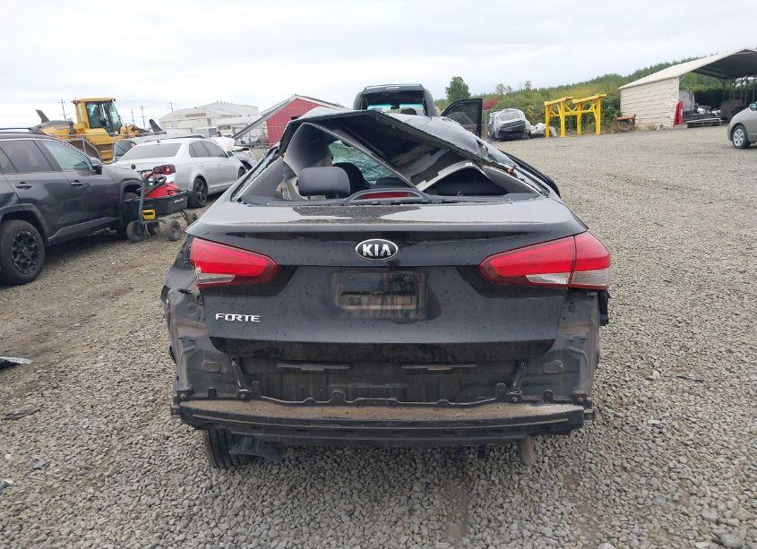 Photo 16 of 2017 Kia Forte LX (VIN 3KPFK4A79HE045268)