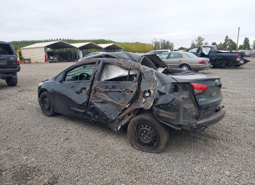 Photo 3 of 2017 Kia Forte LX (VIN 3KPFK4A79HE045268)