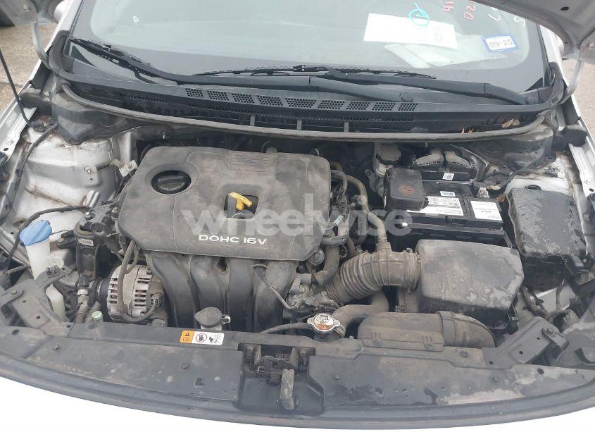 Photo 10 of 2017 Kia Forte LX (VIN 3KPFK4A79HE061289)