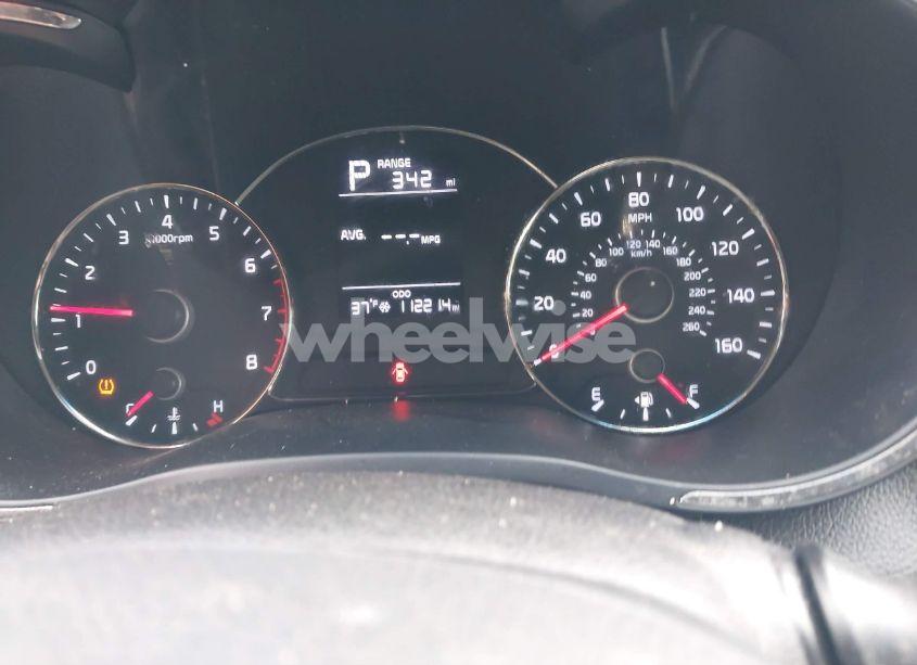 Photo 7 of 2017 Kia Forte LX (VIN 3KPFK4A79HE061289)