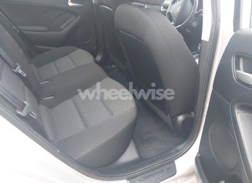 Photo 8 of 2017 Kia Forte LX (VIN 3KPFK4A79HE061289)