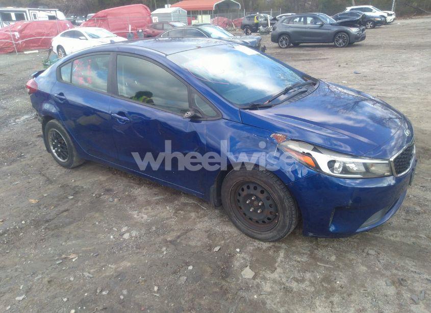 2017 Kia Forte LX (VIN 3KPFK4A79HE063186) main photo