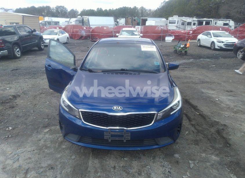 Photo 12 of 2017 Kia Forte LX (VIN 3KPFK4A79HE063186)