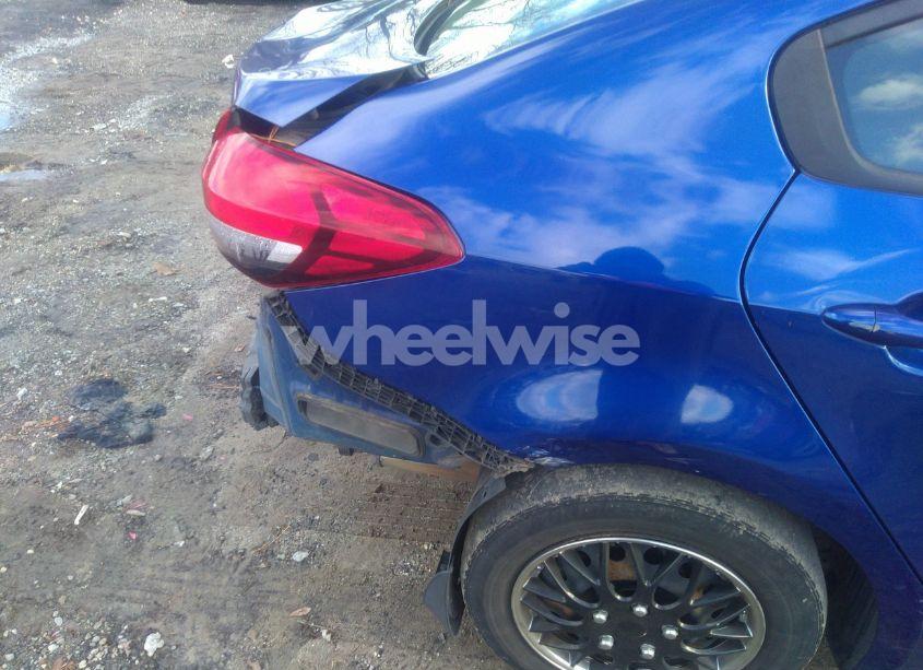 Photo 18 of 2017 Kia Forte LX (VIN 3KPFK4A79HE063186)