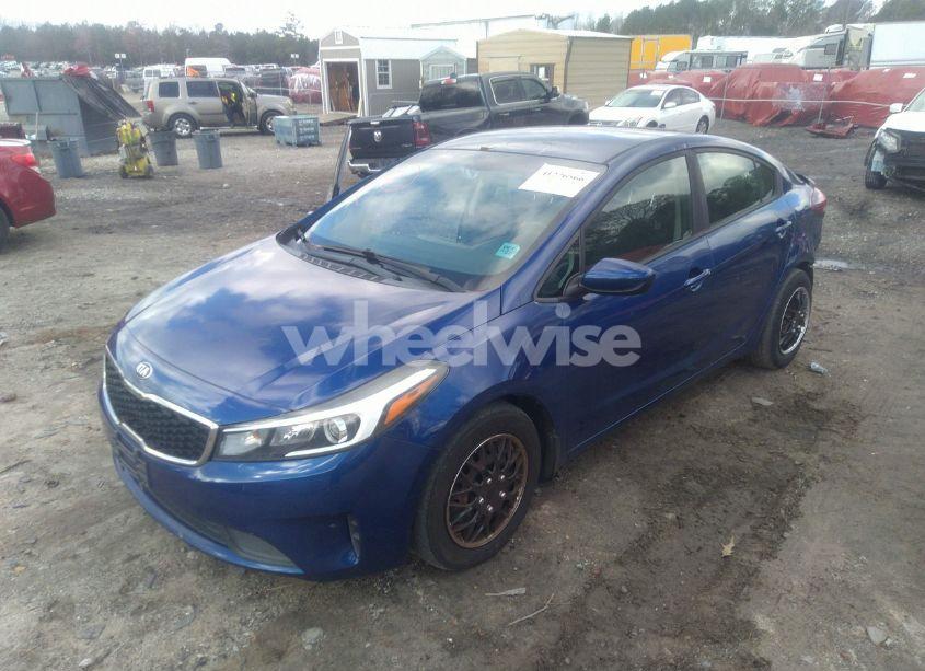 Photo 2 of 2017 Kia Forte LX (VIN 3KPFK4A79HE063186)