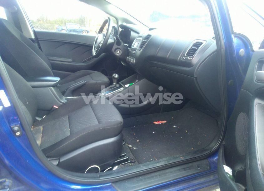 Photo 5 of 2017 Kia Forte LX (VIN 3KPFK4A79HE063186)