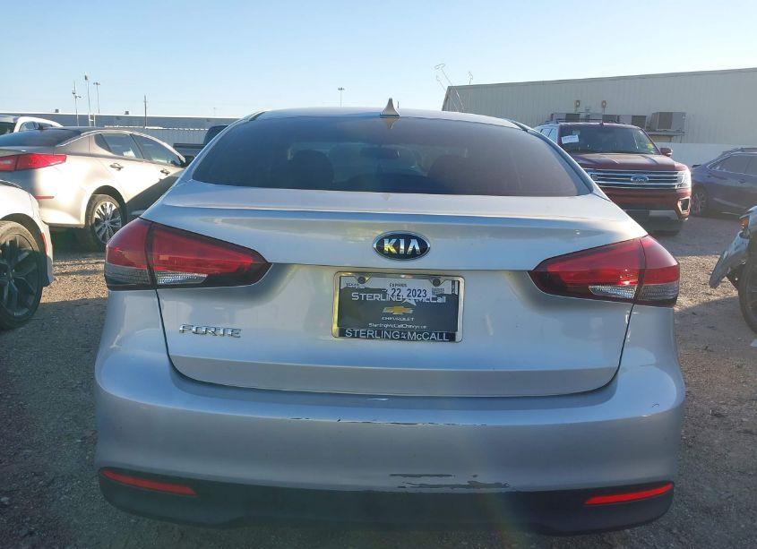 Photo 16 of 2017 Kia Forte LX (VIN 3KPFK4A79HE071479)