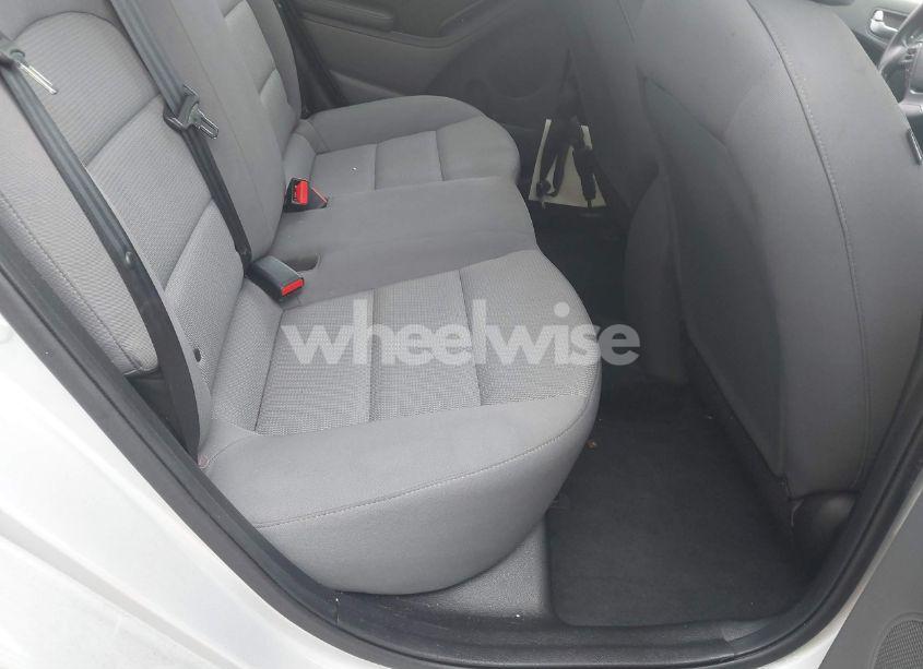Photo 8 of 2017 Kia Forte LX (VIN 3KPFK4A79HE073829)