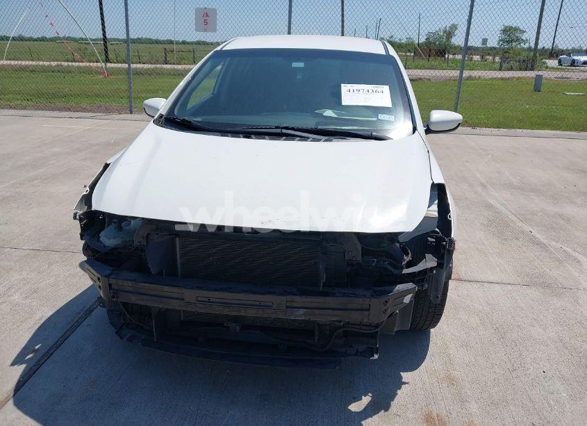 Photo 6 of 2017 Kia Forte LX (VIN 3KPFK4A79HE074379)