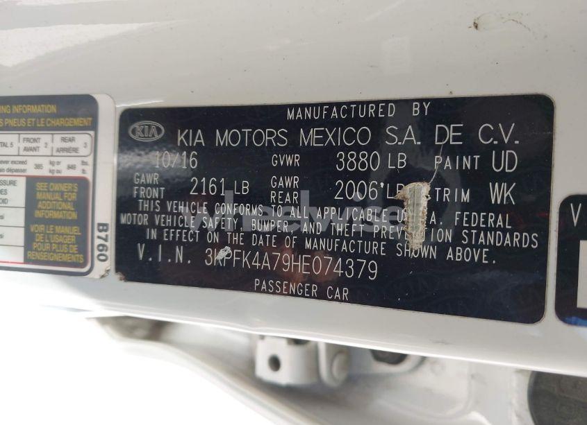 Photo 9 of 2017 Kia Forte LX (VIN 3KPFK4A79HE074379)