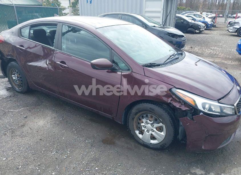 Photo 17 of 2017 Kia Forte LX (VIN 3KPFK4A79HE077119)