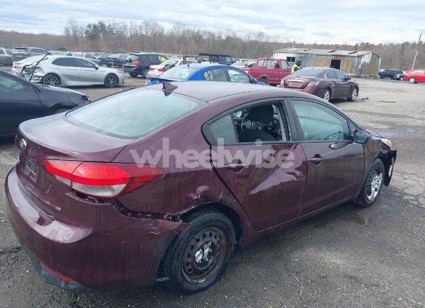 Photo 4 of 2017 Kia Forte LX (VIN 3KPFK4A79HE077119)