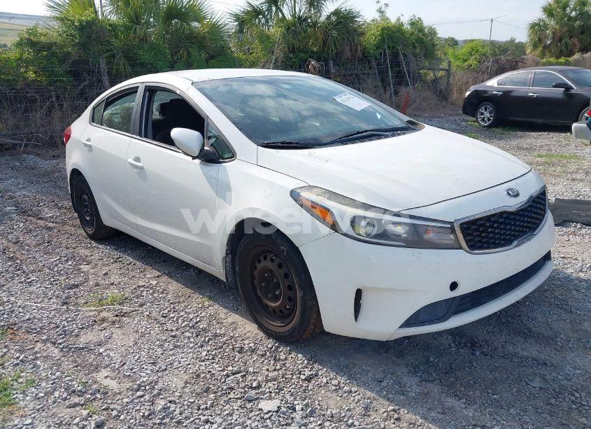 2017 Kia Forte LX (VIN 3KPFK4A79HE078173) main photo