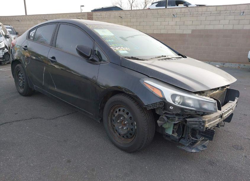 2017 Kia Forte LX (VIN 3KPFK4A79HE091828) main photo
