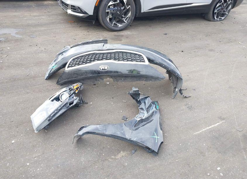 Photo 18 of 2017 Kia Forte LX (VIN 3KPFK4A79HE091828)