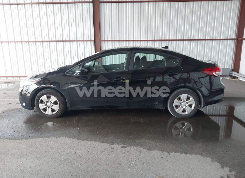 Photo 14 of 2017 Kia Forte LX (VIN 3KPFK4A79HE109213)