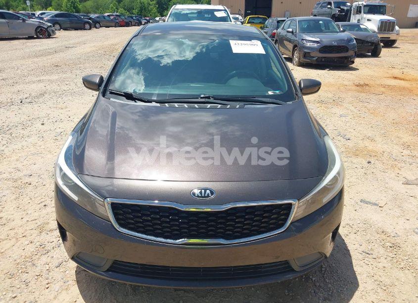 Photo 12 of 2017 Kia Forte LX (VIN 3KPFK4A79HE118123)