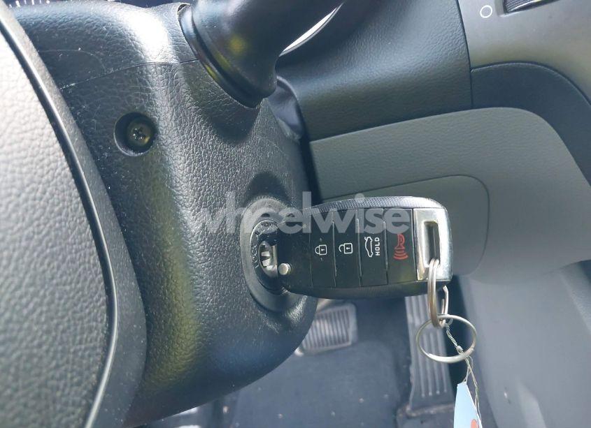 Photo 11 of 2017 Kia Forte LX (VIN 3KPFK4A79HE120857)