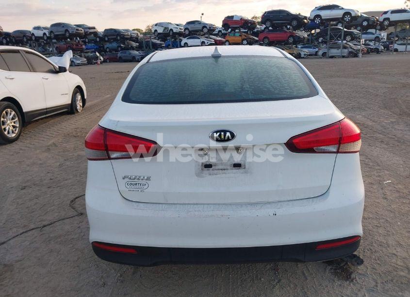 Photo 17 of 2017 Kia Forte LX (VIN 3KPFK4A79HE120857)